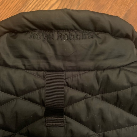 Royal Robbins Black Quilted Vest - Picture 6 of 8